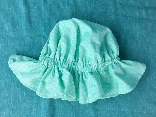 Baby sun hat - mop style